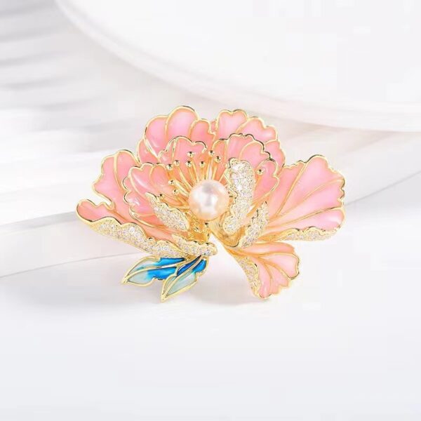 cài áo hoa mẫu đơn hồng đính ngọc trai cao cấp