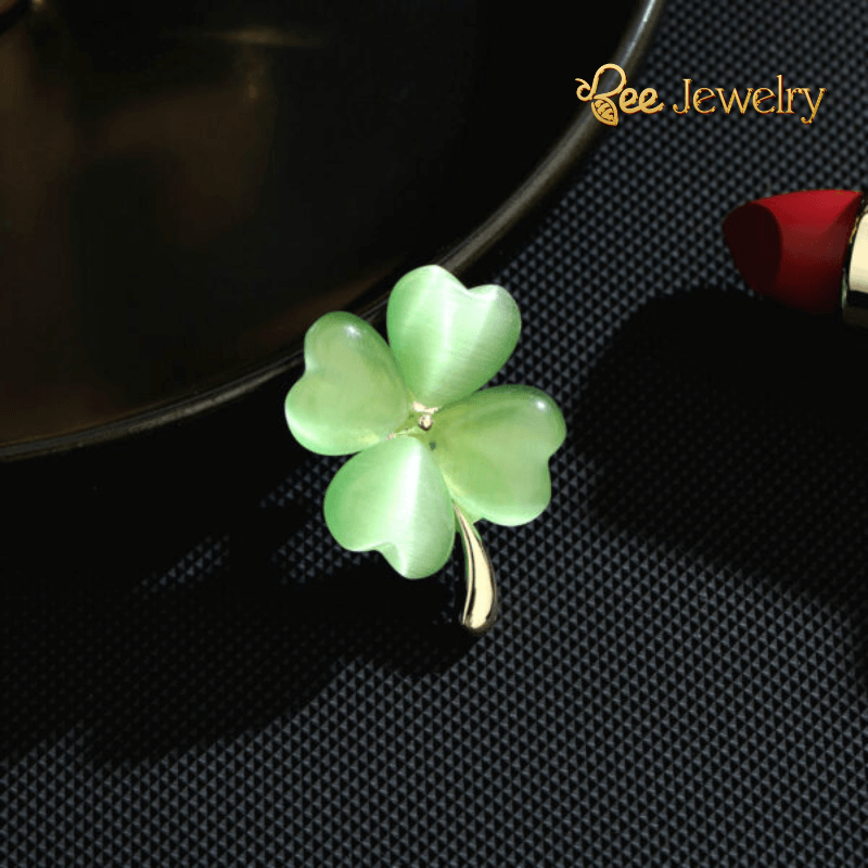 Pin Cài Áo Cỏ 4 Lá May Mắn Đính Phale Xanh Lá