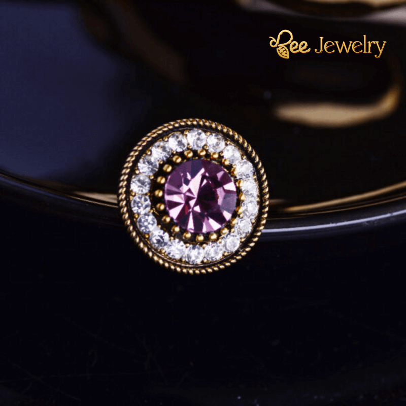 Pin Cài Áo Hính Cúc Áo Phale Tím Đính Đá