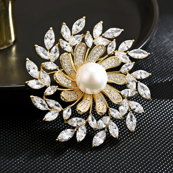 trâm cài áo chong chóng tâm hoa