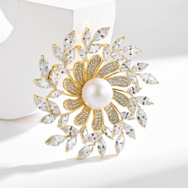 trâm cài áo chong chóng tâm hoa