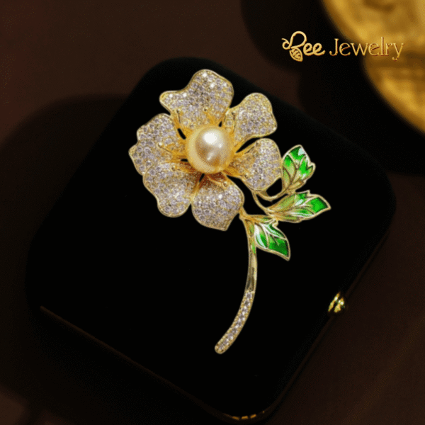 trâm cài áo hoa đính ngọc trai ánh kim