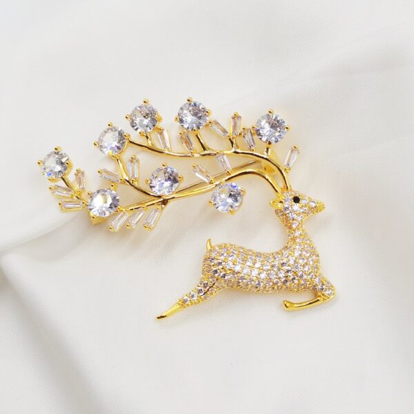 pin cài áo hình tuần lộc