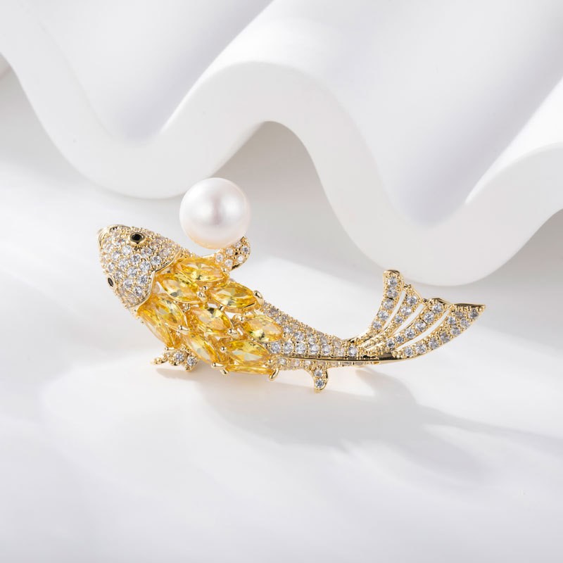 cài áo hình động vật cá koi