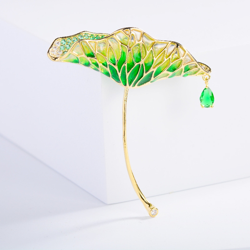 trâm cài áo lá sen xanh