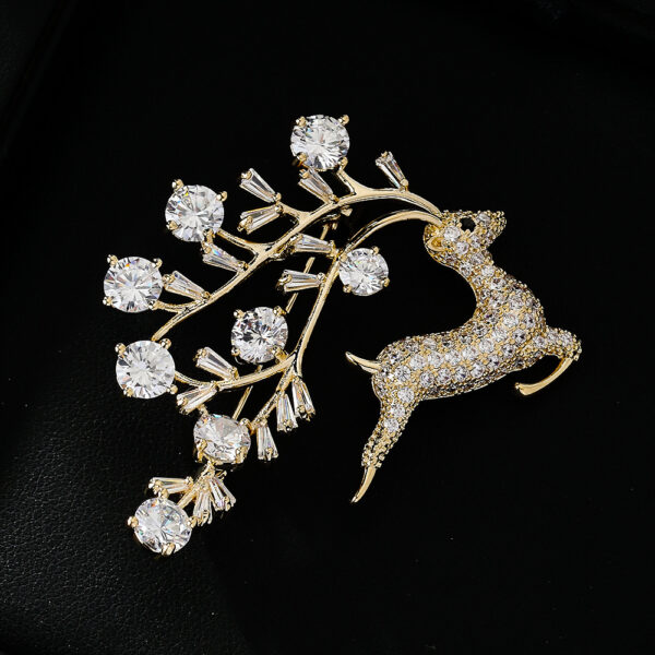 trâm cài áo tuần lộc đính đá