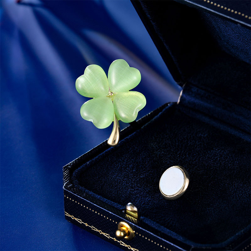 Pin Cài Áo Cỏ 4 Lá May Mắn Đính Phale Xanh Lá - Hình ảnh 3