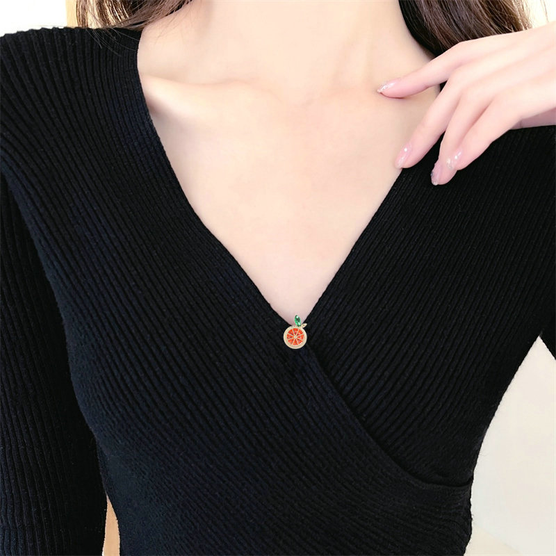 pin cài áo quả cam