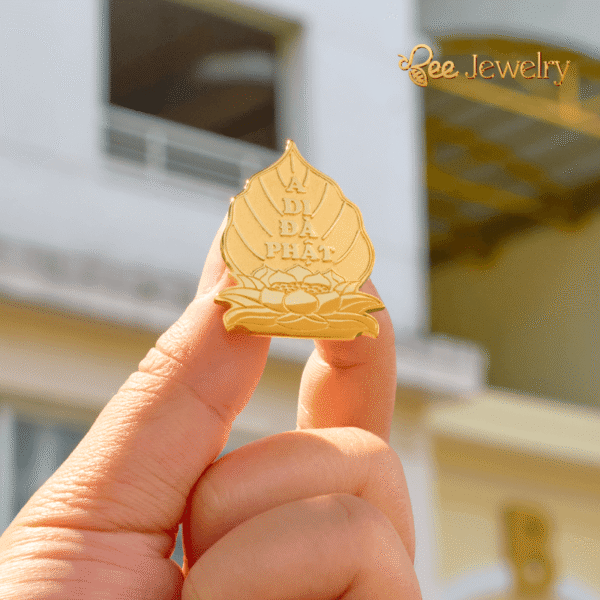Ghim Cài Áo Lá Bồ Đề A Di Đà Phật Mạ Vàng 24K