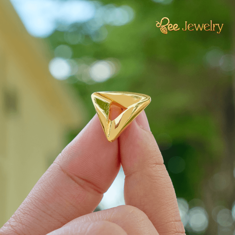 huy hiệu cài áo tp bank mạ vàng