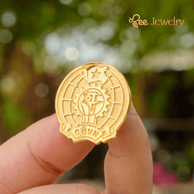 huy hiệu công đoàn việt nam mạ vàng 24K