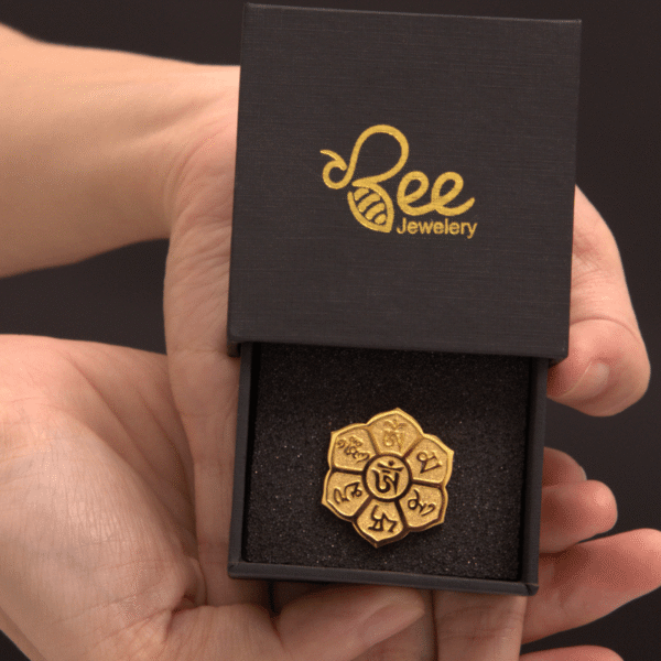 huy hiệu omani padme hum