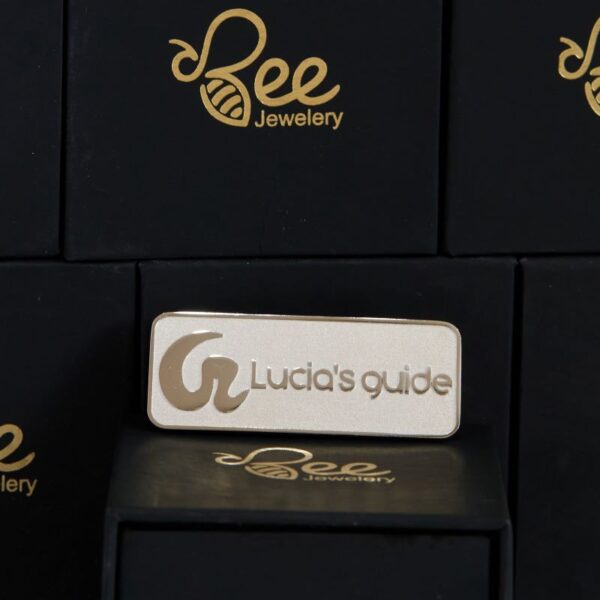 mẫu gia công huy hiệu mạ vàng 24K