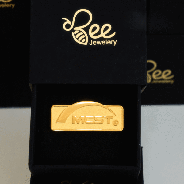 mẫu gia công huy hiệu mạ vàng