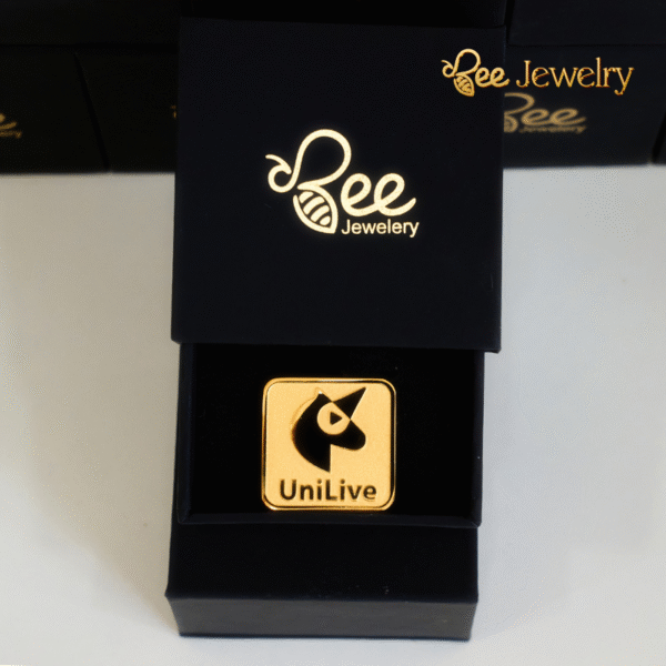 Mẫu gia công huy hiệu 18