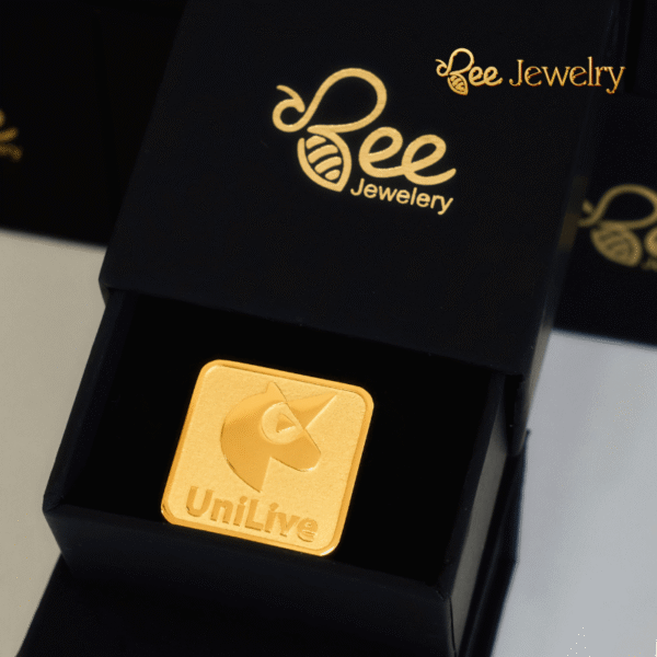 Mẫu gia công huy hiệu mạ vàng 24K