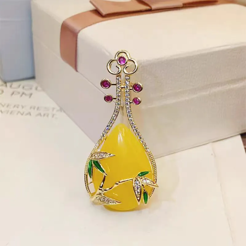 Trâm Cài Áo Đàn Tỳ Bà Đính Thạch Anh Vàng - Hình ảnh 8