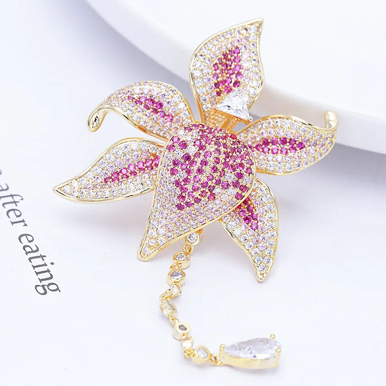 Trâm Cài Áo Hoa Lily Hồng Đính Đá - Hình ảnh 4