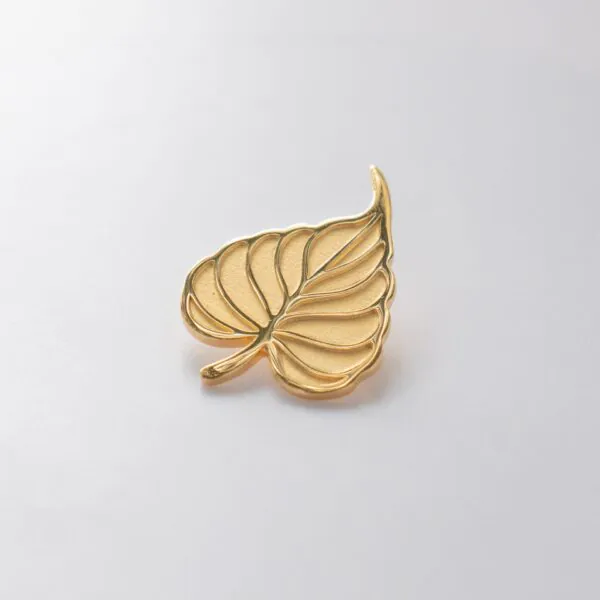 cài áo lá bồ đề mạ vàng 24k