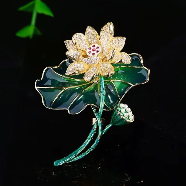 trâm cài áo hoa lá sen xanh