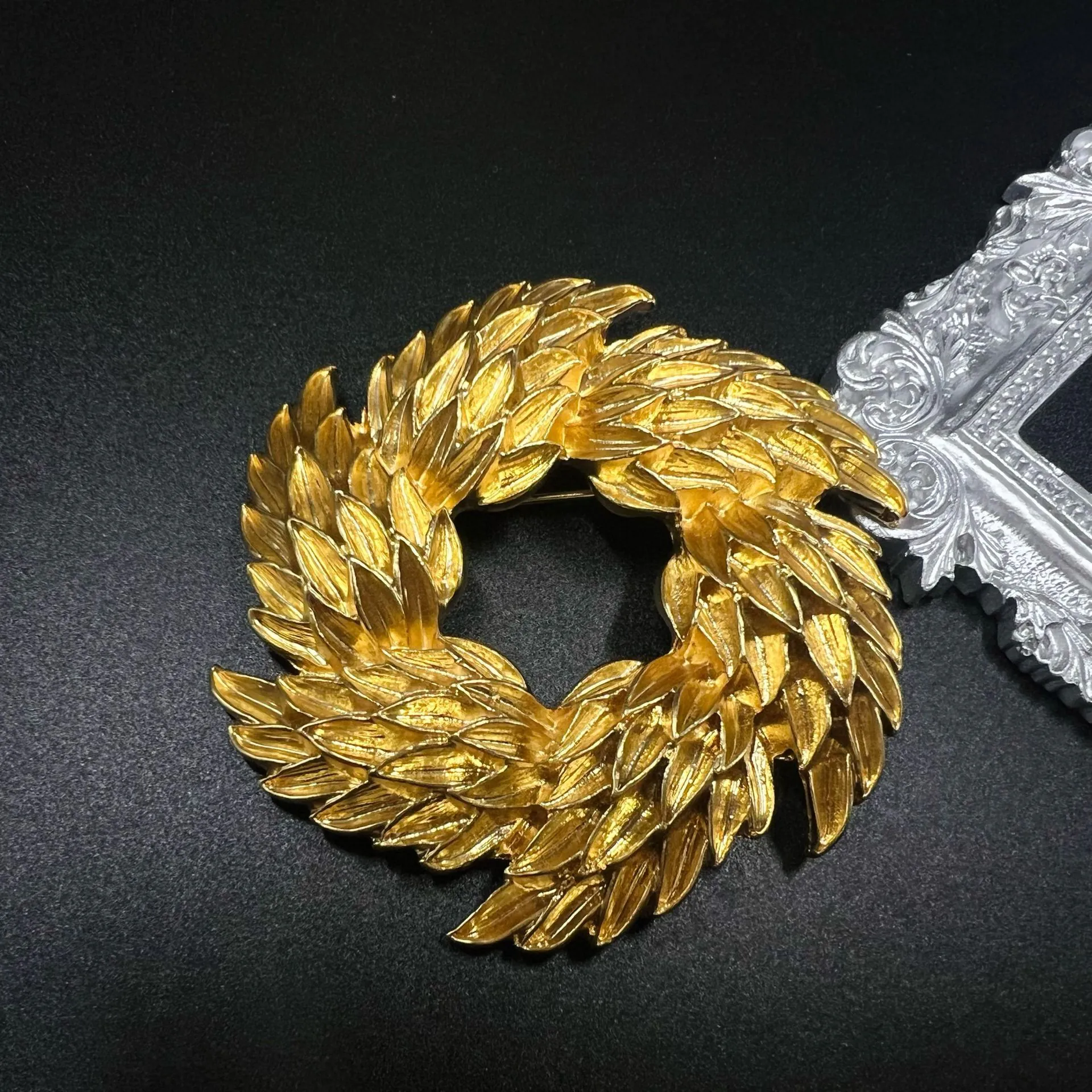 Trâm Cài Áo Vòng Hoa Lúa Mạ Vàng 24K - Hình ảnh 3