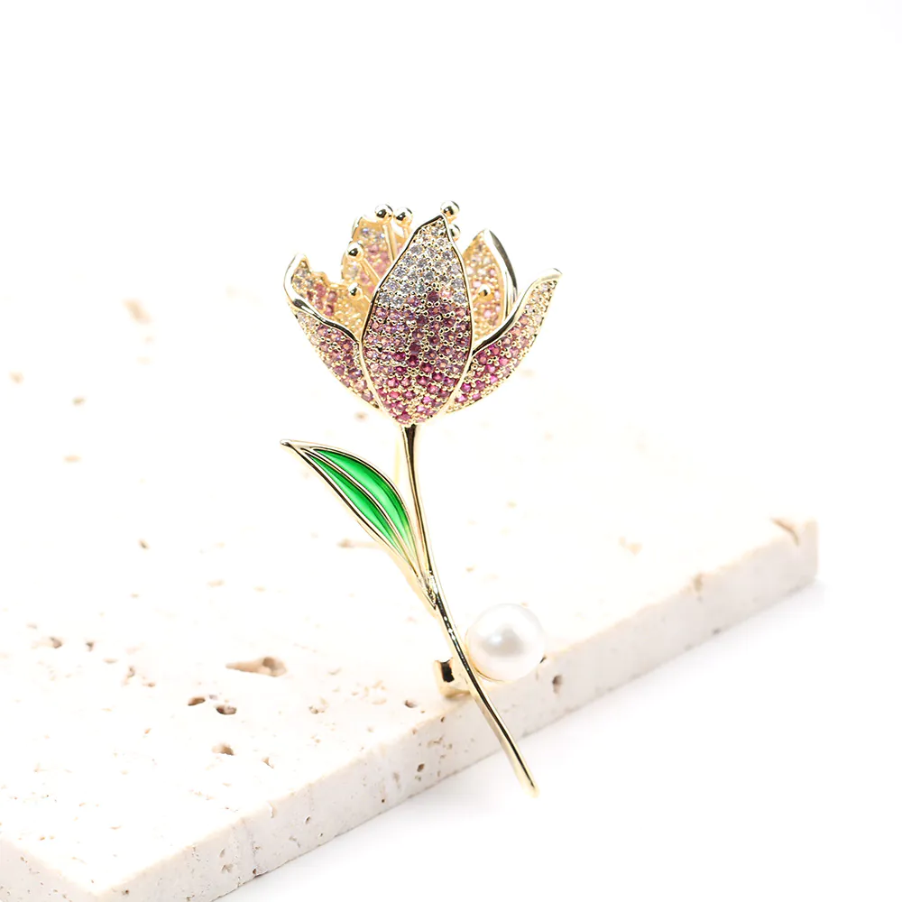 Trâm Cài Áo Hoa Lily Đính Đá Ngọc Trai - Hình ảnh 5