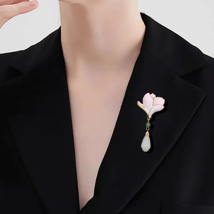 Trâm Cài Áo Hoa Mộc Lan Trắng Tráng Men - Hình ảnh 13