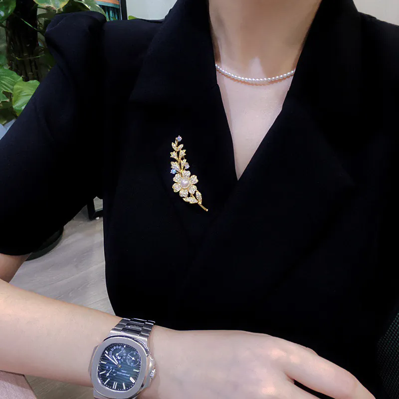Trâm Cài Áo Nhành Hoa Đính Ngọc Trai - Hình ảnh 5