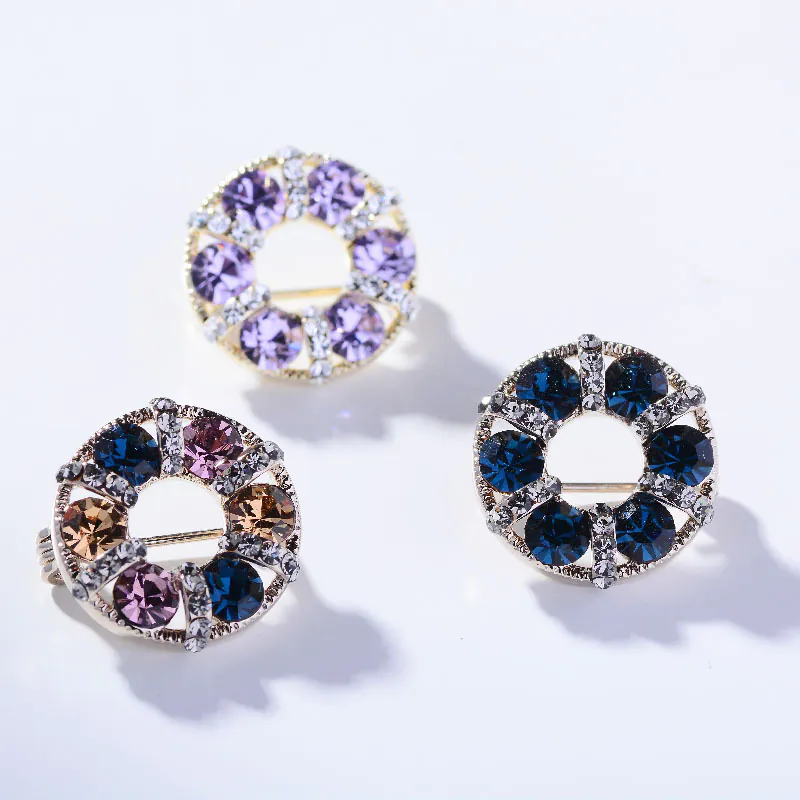 Trâm Cài Áo Vòng Phale Tím Đính Đá - Hình ảnh 2
