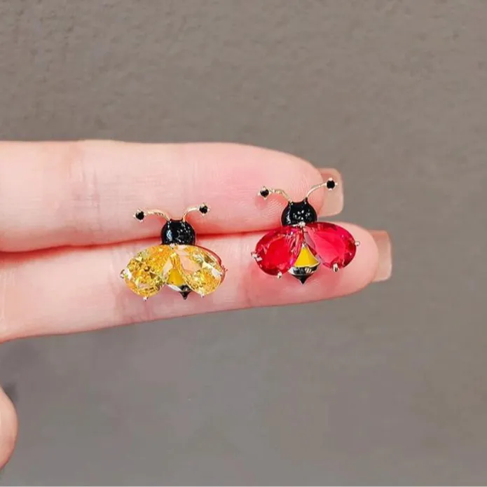 Pin Cài Áo Ong Đính Phale Vàng - Hình ảnh 2