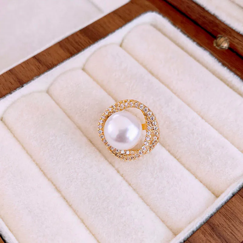 Pin Cài Áo Mini Kim Cương Đính Ngọc Trai - Hình ảnh 2