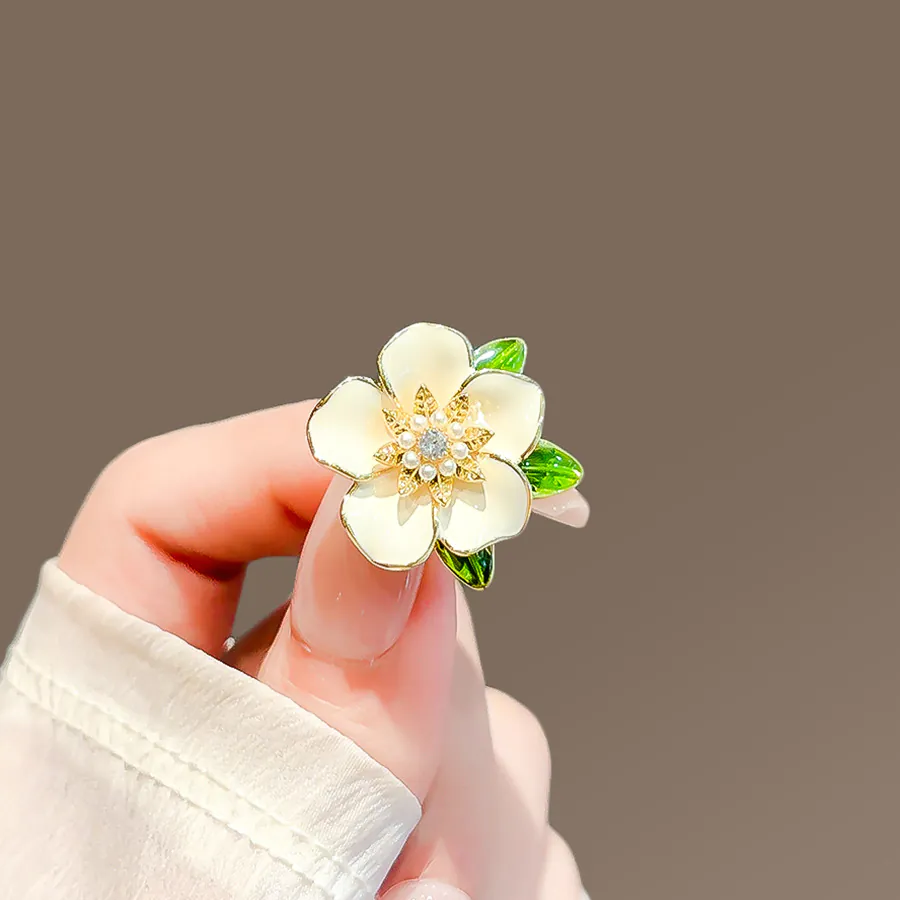 Pin Cài Áo Hoa Trà Đính Đá - Hình ảnh 9