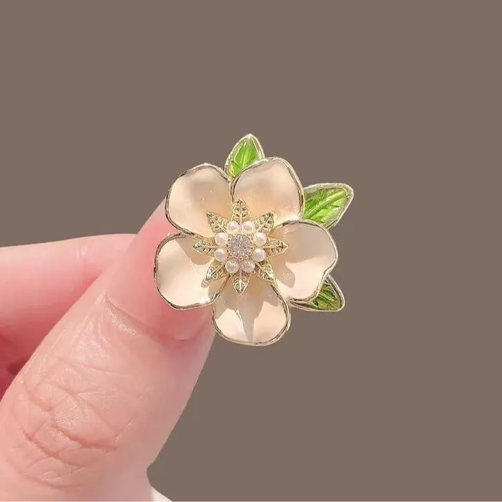Pin Cài Áo Hoa Trà Đính Đá - Hình ảnh 5
