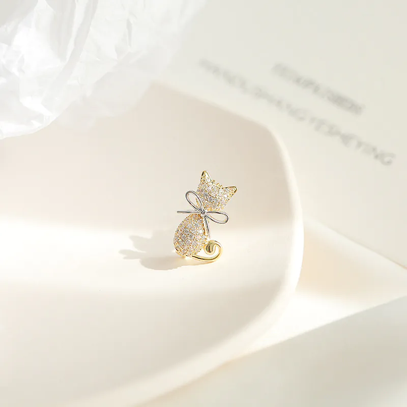 Pin Cài Áo Chú Mèo Đính Đá - Hình ảnh 2