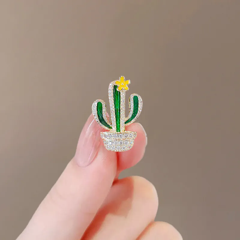 Pin Cài Áo Chậu Xương Rồng Nhỏ Đính Đá - Hình ảnh 4
