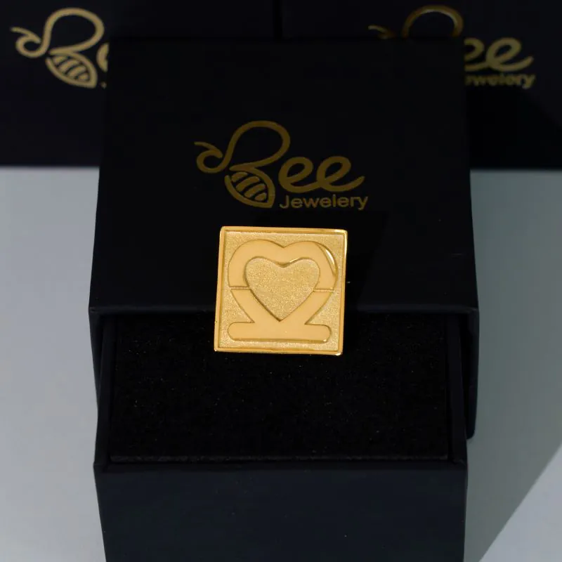 mẫu gia công huy hiệu mạ vàng 24K