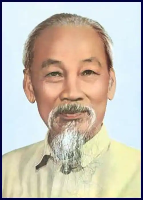 Hình ảnh Chủ tịch Hồ Chí Minh ở vị trí trung tâm