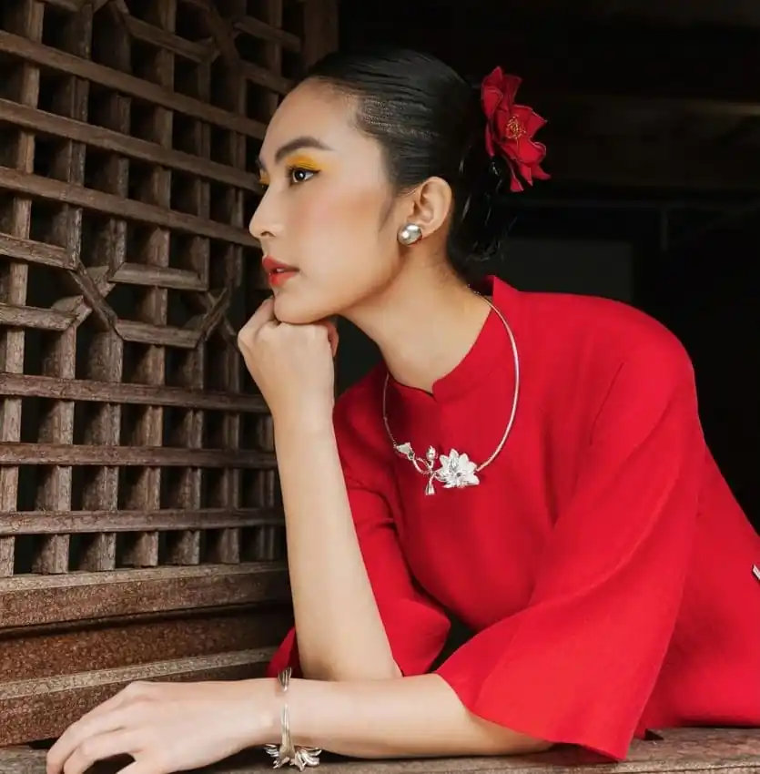Vòng tay, lắc tay – Khí chất trong từng cử chỉ